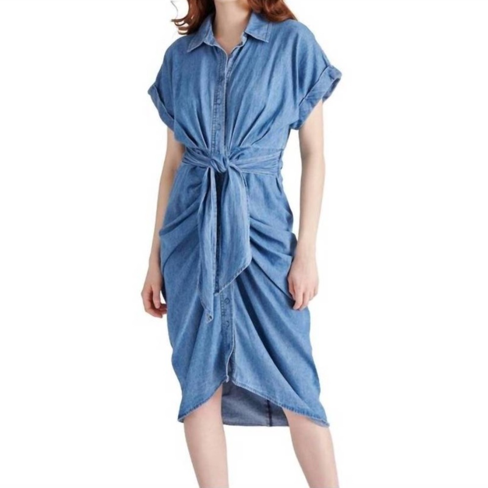 New NWT Steve Madden Tori Dress in Chambray Blue Size 6 with Tags